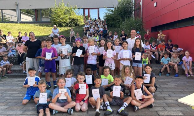 Vorlesewettbewerb und Bundesjugendspiele an der Gönser-Grund-Schule: Lesefreude und sportlicher Erfolg
